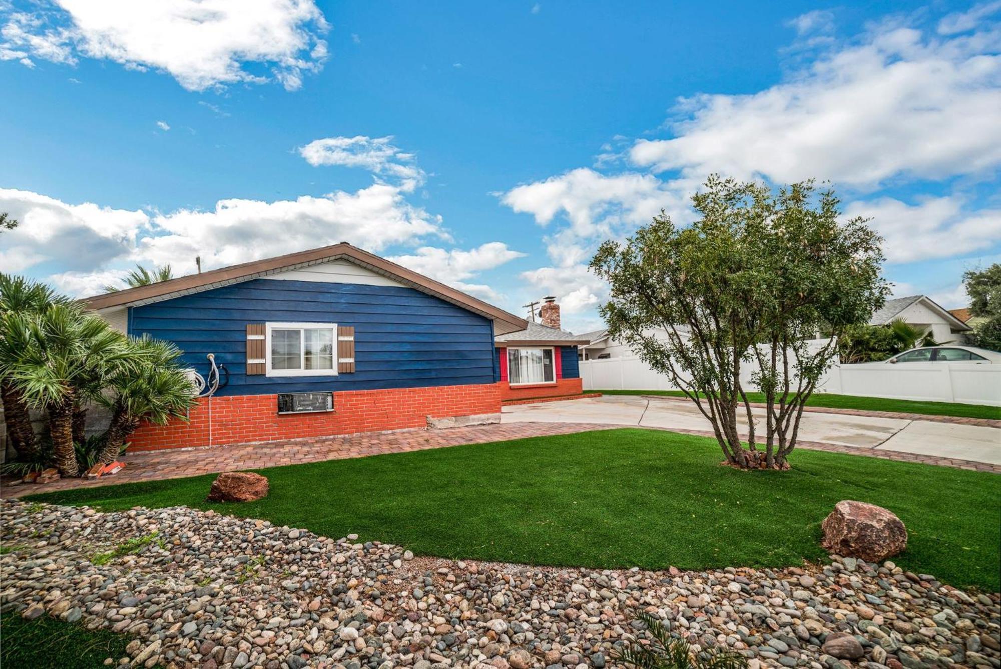 Vegas Retreat - 5 Mins From The Strip